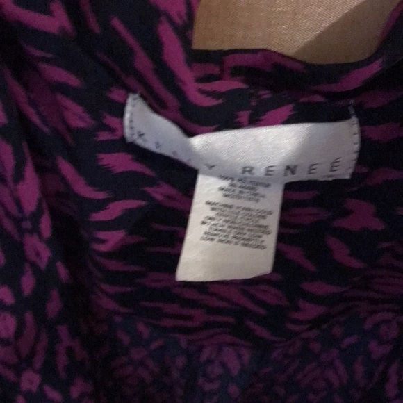 Ladies blouse - Picture 2 of 4